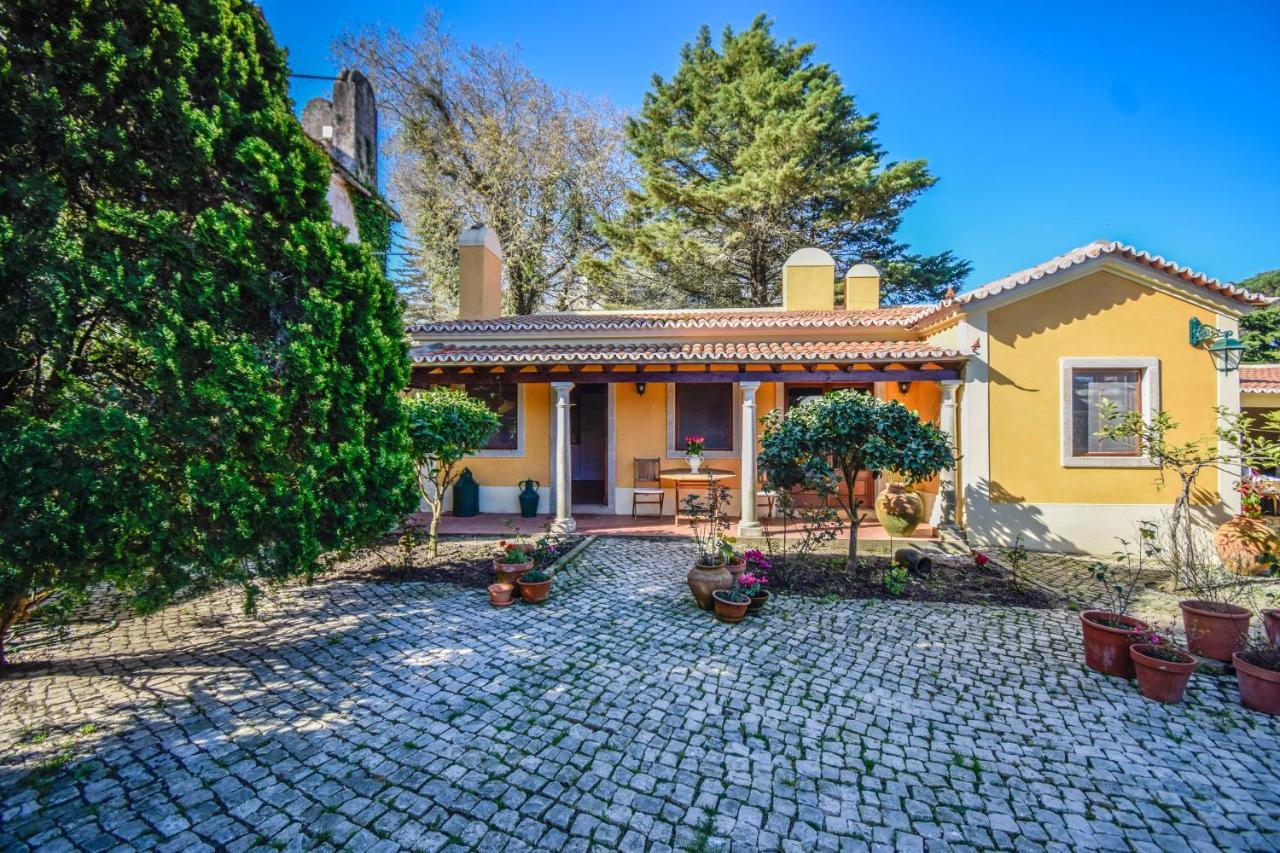 Вилла Casa Das Rosas Синтра Экстерьер фото