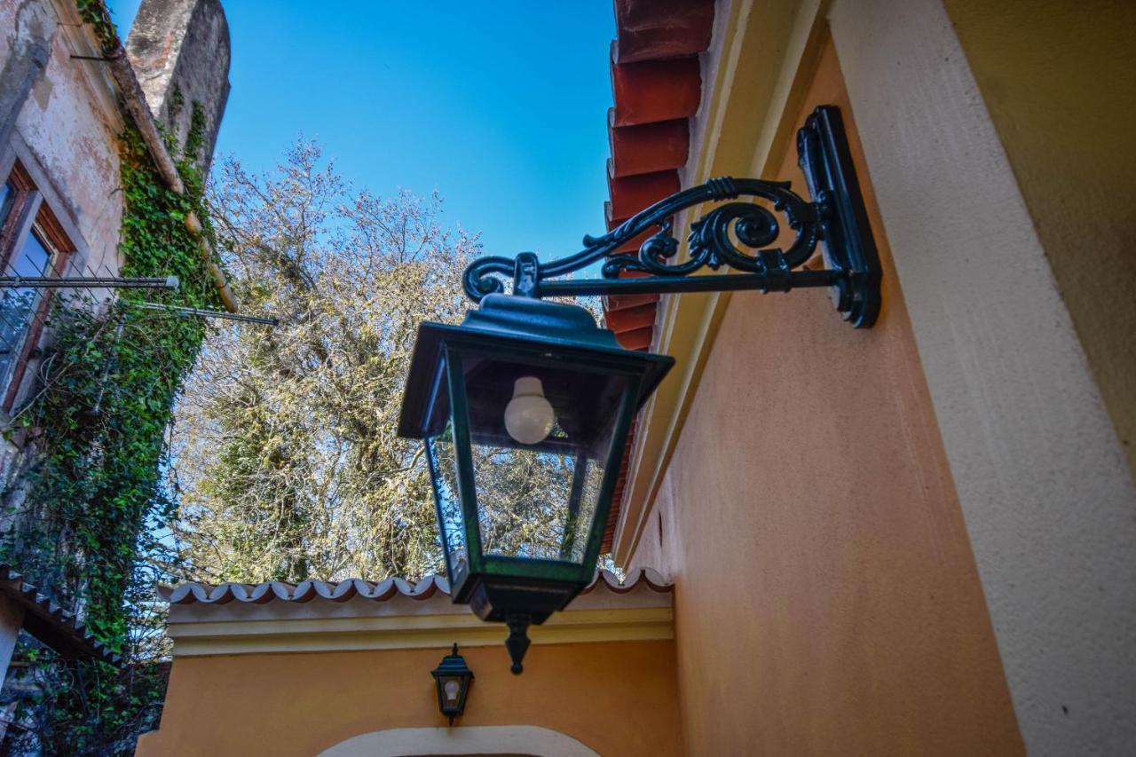 Вилла Casa Das Rosas Синтра Экстерьер фото